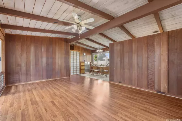 775 Hoomalimali ST, Pearl City, HI 96782