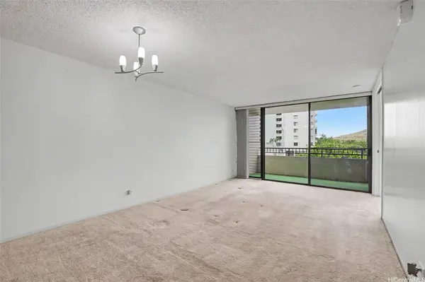 1147 Ala Napunani ST #205, Honolulu, HI 96818