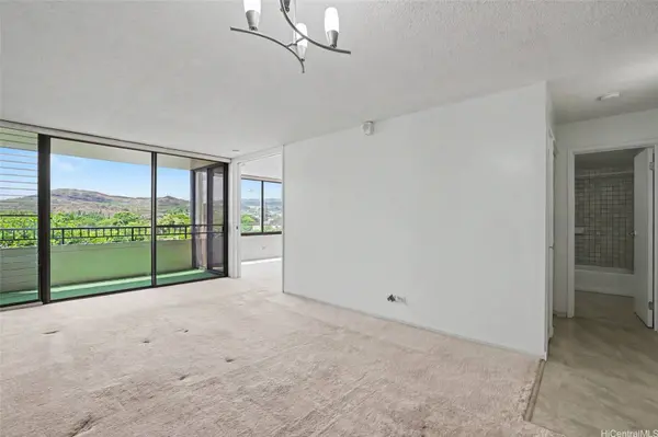 1147 Ala Napunani ST #205, Honolulu, HI 96818