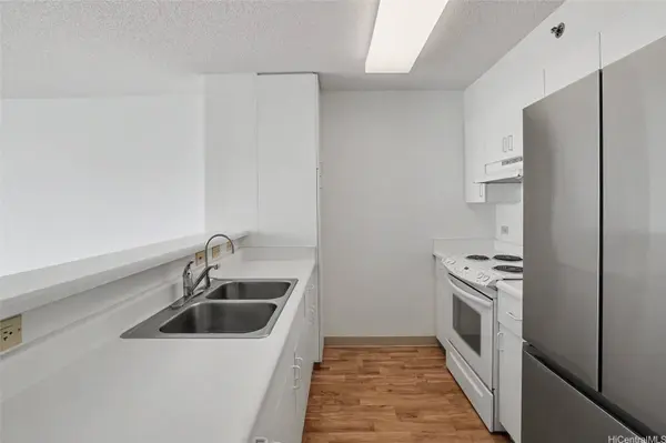 3009 Ala Makahala PL #905, Honolulu, HI 96818