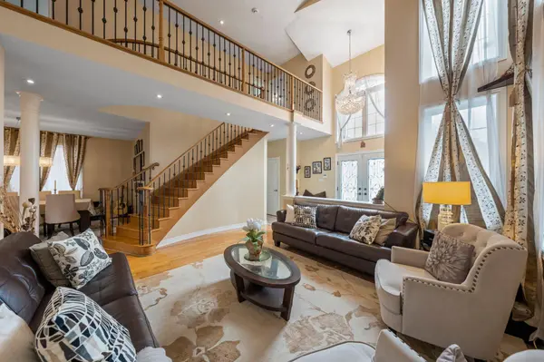 101 Jefferson Forest DR, Richmond Hill, ON L4E 4J4