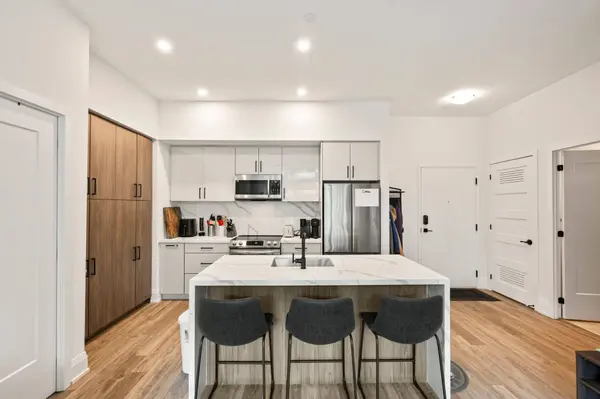 415 Sea Ray AVE #128, Innisfil, ON L9S 2P7