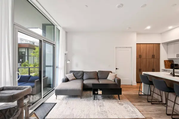 415 Sea Ray AVE #128, Innisfil, ON L9S 2P7