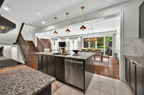 67 Alf Neely WAY, Newmarket, ON L3Y 0C6