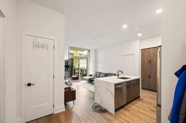 415 Sea Ray AVE #128, Innisfil, ON L9S 2P7