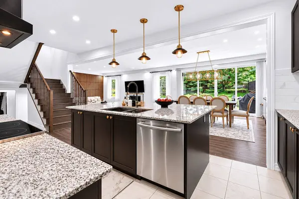 67 Alf Neely WAY, Newmarket, ON L3Y 0C6