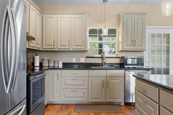 1389 Hollis RD, North Zulch, TX 77872