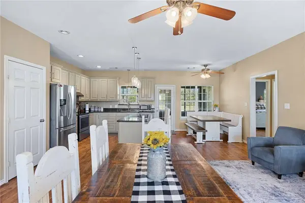 1389 Hollis RD, North Zulch, TX 77872