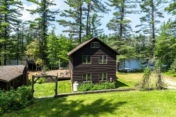 81 Hull RD, Rainbow Lake, NY 12976