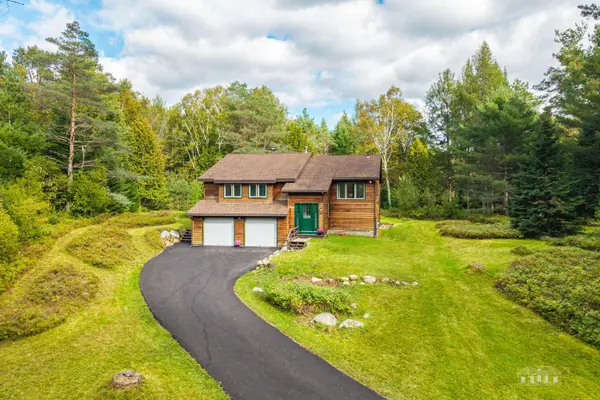 44 Cherry Tree LN