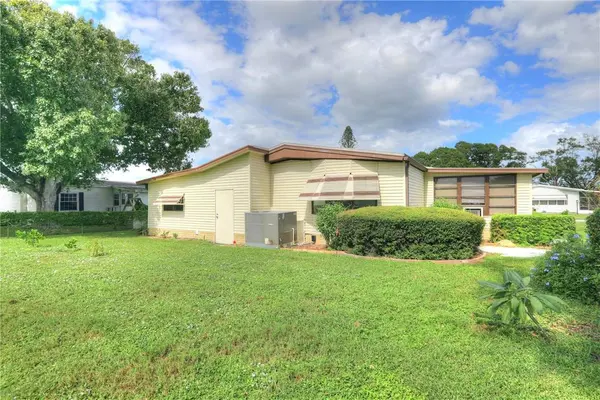 913 Balsam ST, Barefoot Bay, FL 32976
