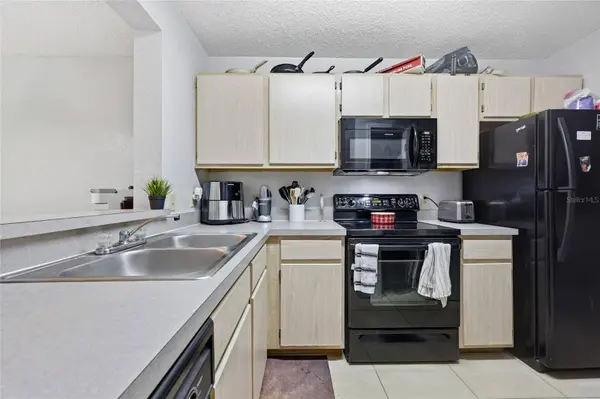 3705 SW 27TH ST #717, Gainesville, FL 32608