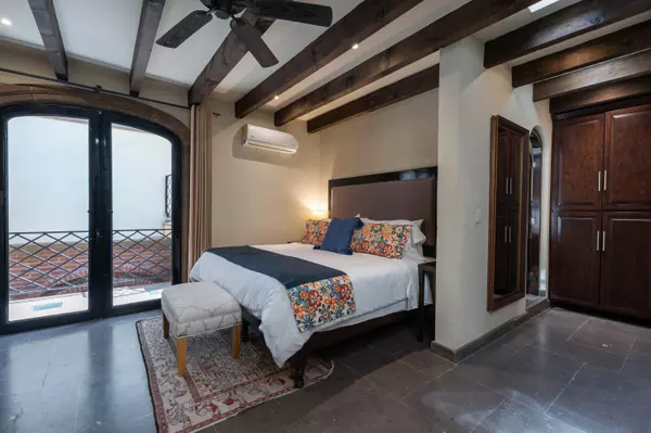 San Miguel De Allende, MX,Casa Biblioteca #52