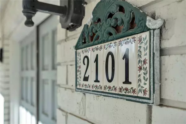 2101 HARVARD LN, Terrytown, LA 70056