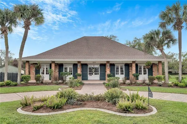 820 FAIRFIELD AVE, Gretna, LA 70056