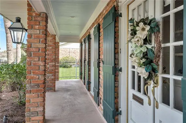 820 FAIRFIELD AVE, Gretna, LA 70056