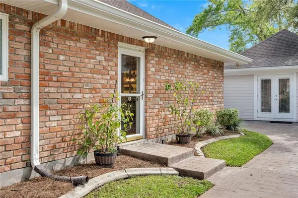 820 FAIRFIELD AVE, Gretna, LA 70056