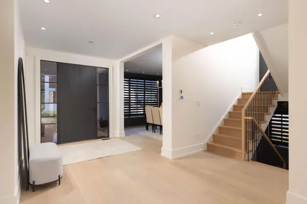 6 Fedorkow LN, Niagara-on-the-lake, ON L0S 1J1