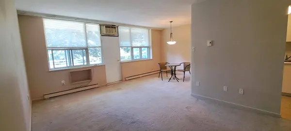 70 Old Sheppard AVE #315, Toronto C15, ON M2J 3L6