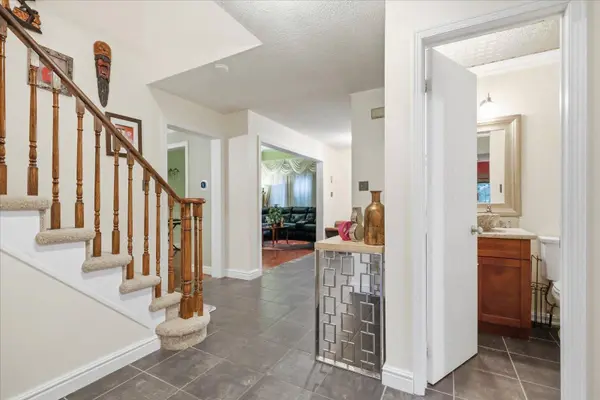 14 Hillman DR, Ajax, ON L1S 6Y3