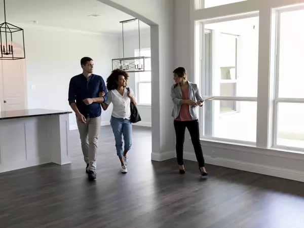 feature image of High-Value Sales: Why Luxury Sellers Should Target the Veteran Market in 2026