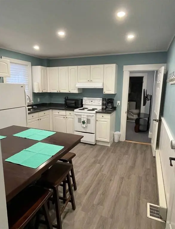 17 Silva Ct. #1L, Gloucester, MA 01930