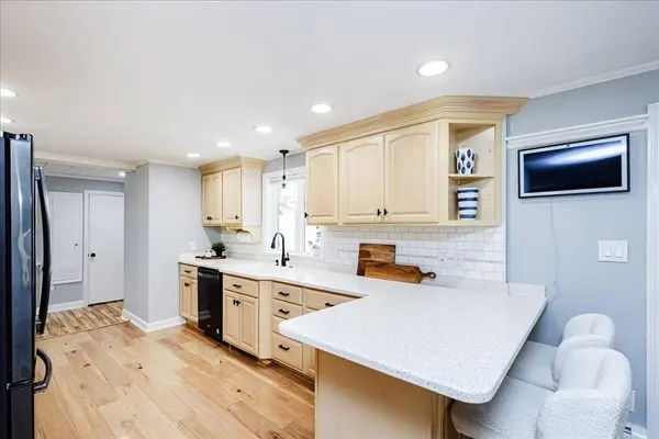 9 Massachusetts Ave, Danvers, MA 01923
