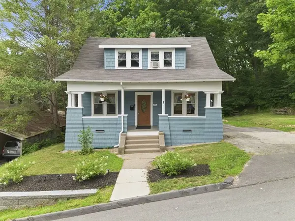 5 Breck St, Worcester, MA 01605