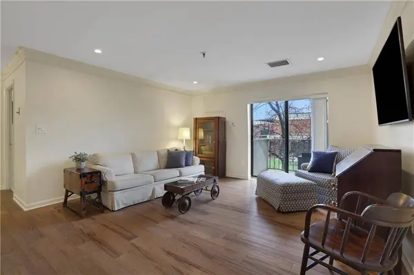 300 Johnson Ferry RD NE #B206, Sandy Springs, GA 30328