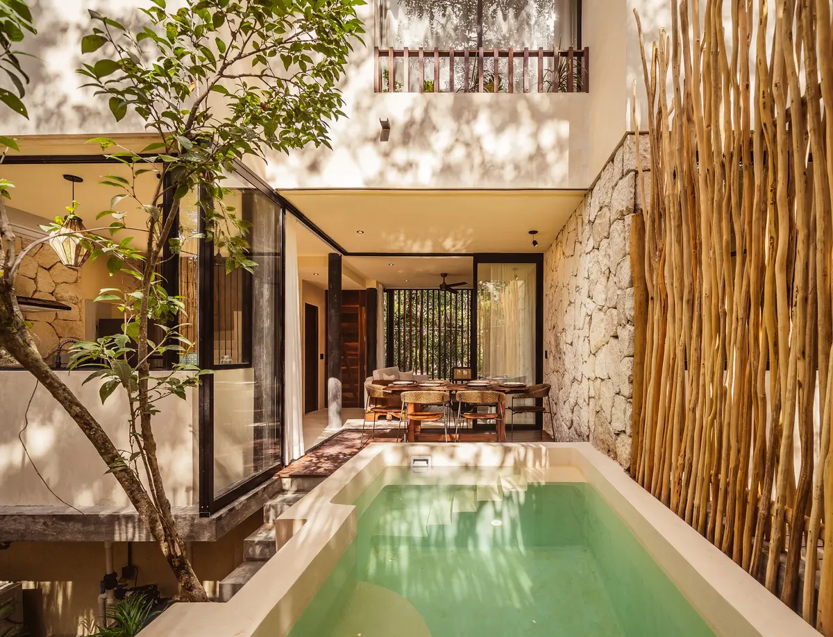 Afra Tulum, Region 15,