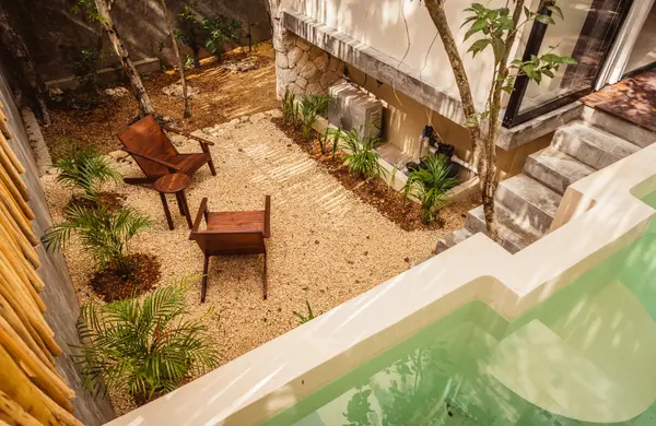 Afra Tulum, Region 15,