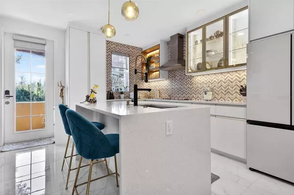 11963 JAMES BAY DR, Orlando, FL 32827