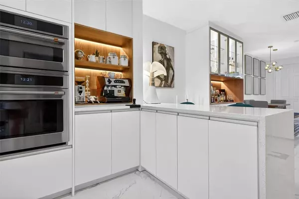 11963 JAMES BAY DR, Orlando, FL 32827