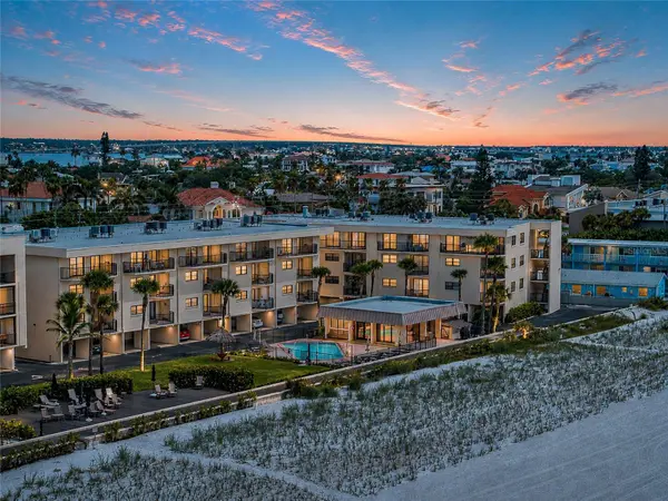 3500 GULF BLVD #204, Belleair Beach, FL 33786