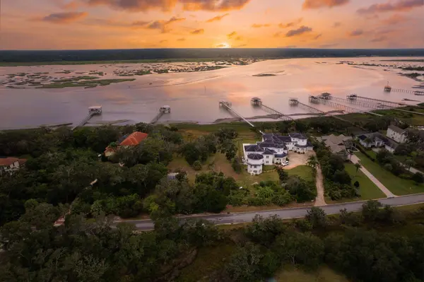 949 N Griffin Shores Dr, St Augustine, FL 32080