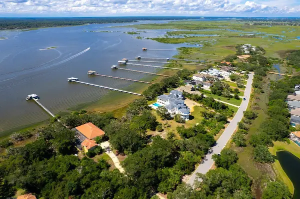 949 N Griffin Shores Dr, St Augustine, FL 32080