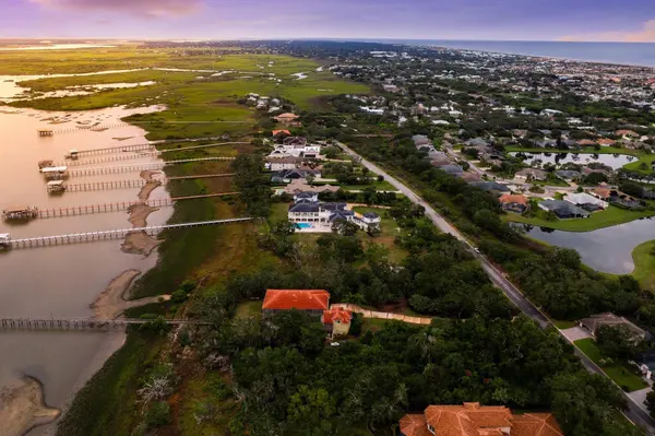 949 N Griffin Shores Dr, St Augustine, FL 32080