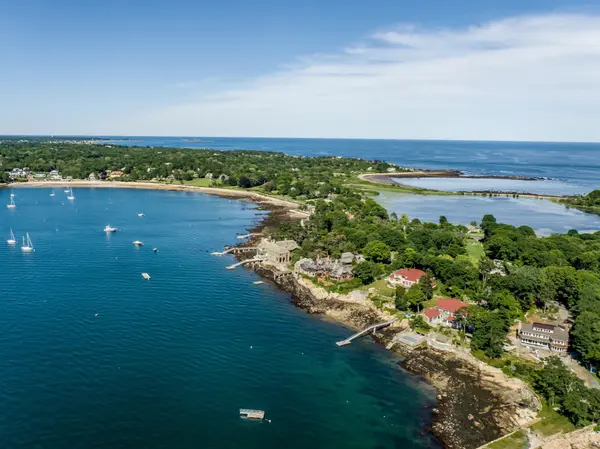 77_Eastern_Point_Boulevard_Gloucester_MA_HR-16.webp-2