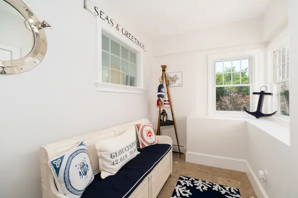 70 Grapevine Rd #B, Gloucester, MA 01930-4245