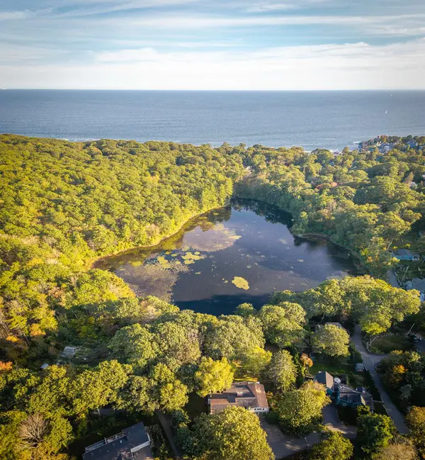 45 Englewood Rd, Gloucester, MA 01930-5234