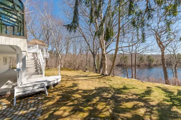 45 & 43 Englewood Rd, Gloucester, MA 01930