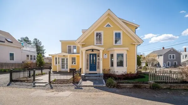 10 Fremont St, Gloucester, MA 01930