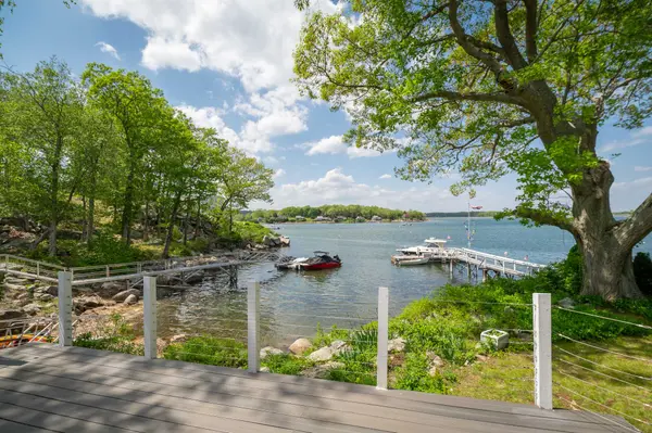 16 Tidal Cove Way, Gloucester, MA 01930-6402
