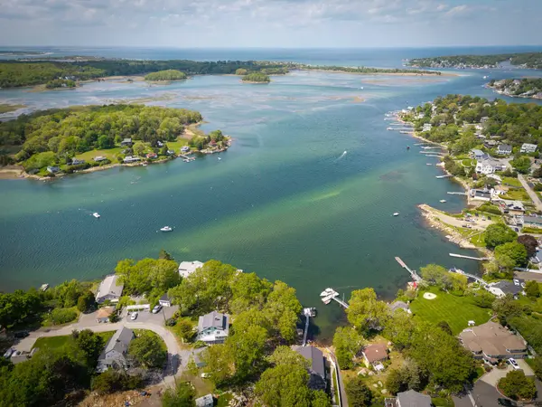 16 Tidal Cove Way, Gloucester, MA 01930-6402