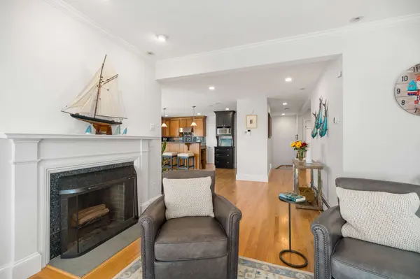 70 Grapevine Rd #B, Gloucester, MA 01930-4245