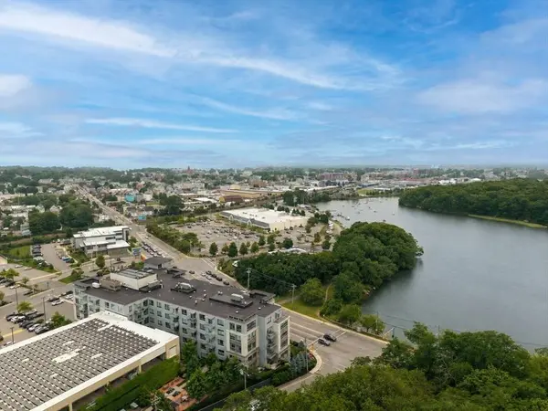 201 Elliott St #510, Beverly, MA 01915