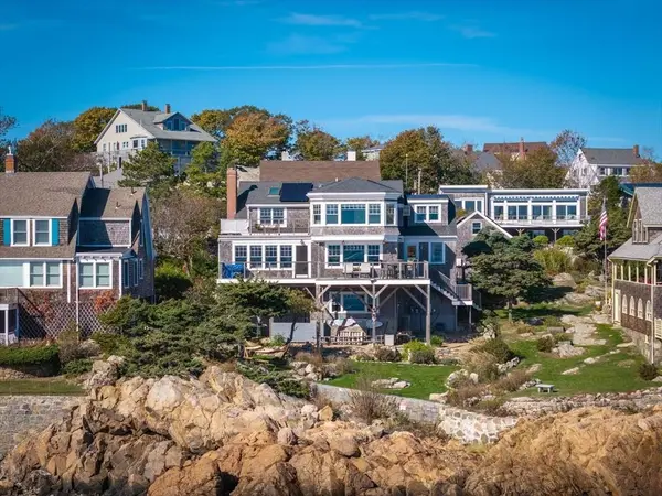 25 Salt Island Rd, Gloucester, MA 01930