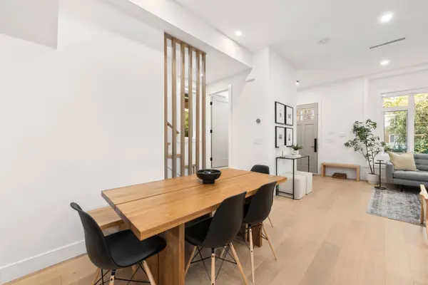 1220 E 11th AVE, Vancouver, BC V5T 2G3