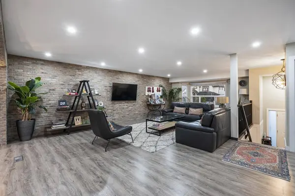 6470 130 ST, Surrey, BC V3W 4J1