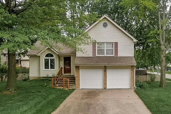 1225 E 125th ST, Olathe, KS 66061